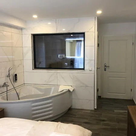 Asador & Restaurant Gmbh Hotel 2*