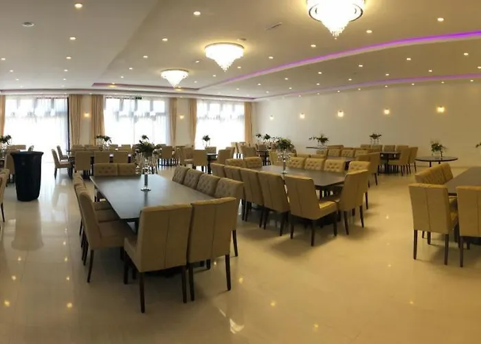 Asador & Restaurant Gmbh Szálloda Netphen